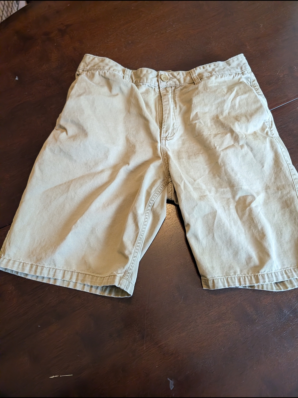 Quiksilver Men's Tan Flat-Front Cotton Shorts